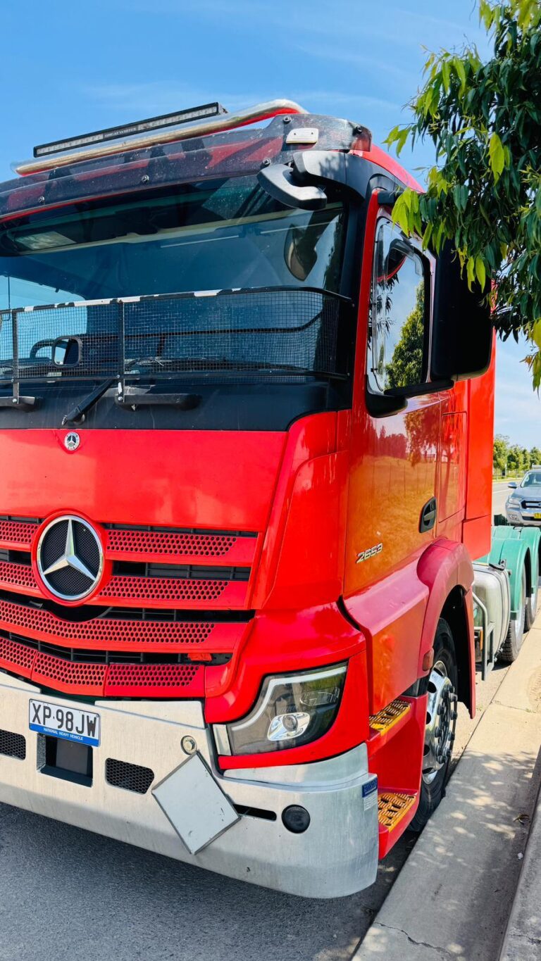 WhatsApp Image 2025-10-06 at 15.23.02 (2)