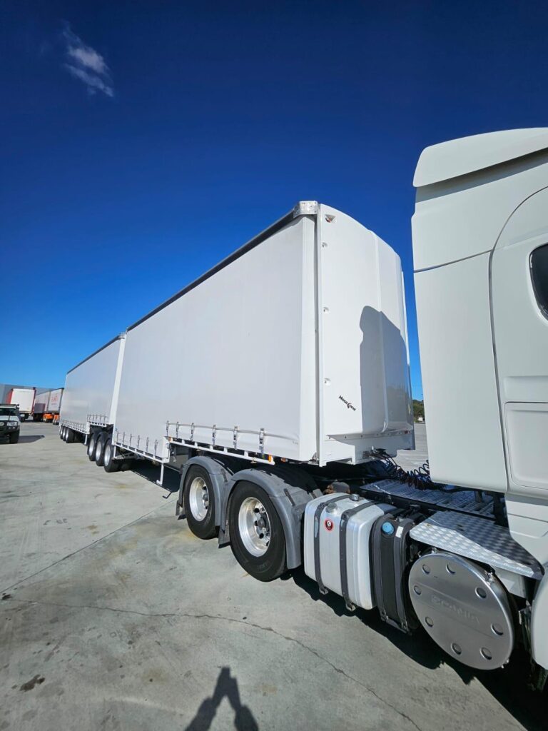 WhatsApp Image 2025-10-06 at 15.24.44